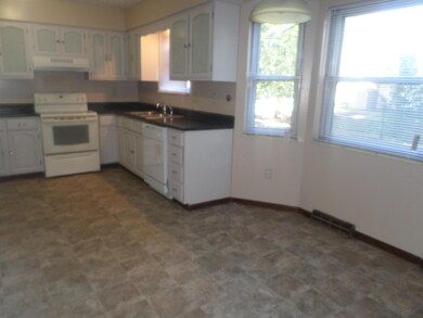 6396 Middleshire St, Columbus, OH 43229 - photo 5