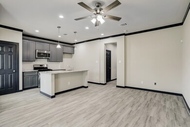 8606 Lockwood Dr unit B, Houston, TX 77016 - photo 2