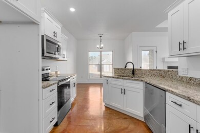 903 N 75th St, Paragould, AR 72450 - photo 4