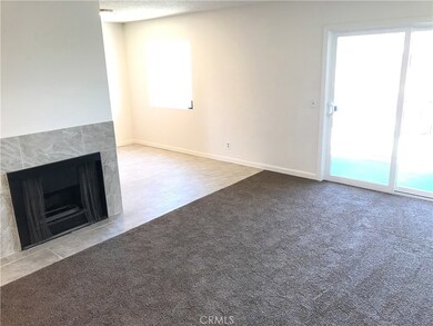 454 E Avenue q3 unit 7, Palmdale, CA 93550 - photo 4