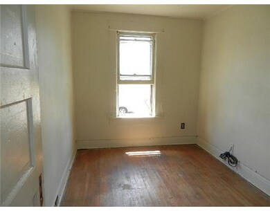 1719 Clark St, Des Moines, IA 50314 - photo 7