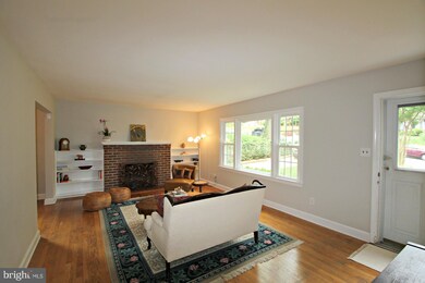 2235 Highland Ave, Falls Church, VA 22046 - photo 4