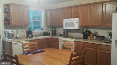 12102 Longleaf Rd, Ruther Glen, VA 22546 - photo 5