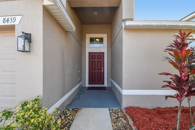 8439 Hunters Fork Loop, Ruskin, FL 33573 - photo 6