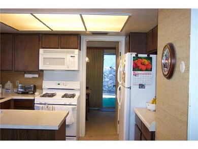 10608 Park View Cir unit B, El Paso, TX 79935 - photo 3