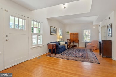 19 Lee Ave, Takoma Park, MD 20912 - photo 6