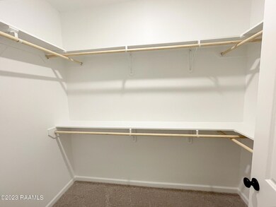 KCG31 Primary Closet