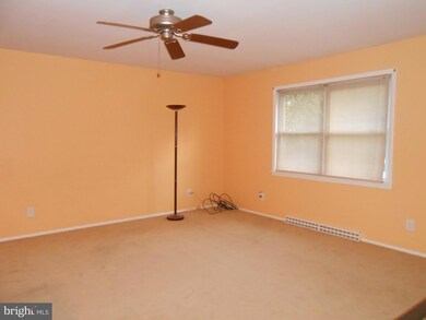 45277 Elmbrook Dr, California, MD 20619 - photo 2