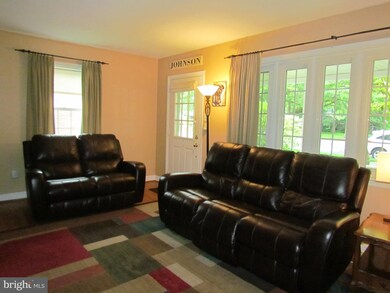 704 N Waverly St, Reading, PA 19607 - photo 4