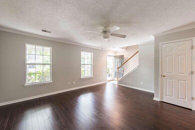 3248 Queensgate Way Mount-small-003-11-D