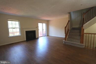 7170 Mahogany Dr, Hyattsville, MD 20785 - photo 7