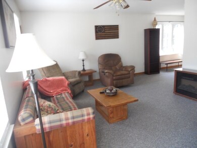 665 Center St unit 701, Ludlow, MA 01056 - photo 2