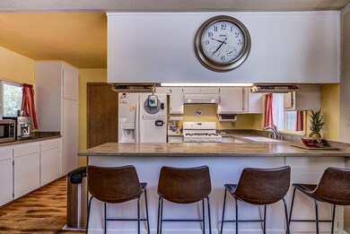 396TourmalineWay_002