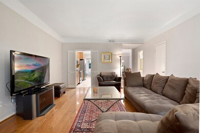 1201 Mcduffie St unit 155, Houston, TX 77019 - photo 4