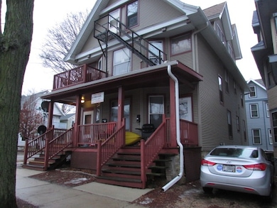 454 W Doty St unit 2, Madison, WI 53703 - photo 2