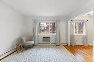 8 N James St unit G, Peekskill, NY 10566 - photo 4