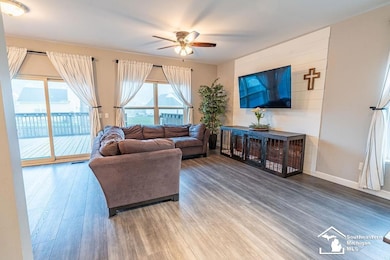 835 Henning St, Dundee, MI 48131 - photo 4