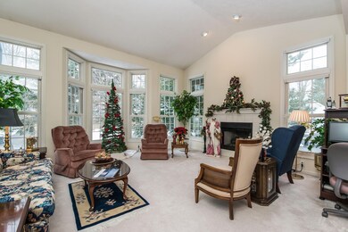 005-Living_Room-3514191-medium