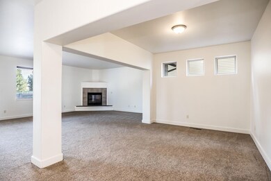 61280 Bronze Meadow Ln, Bend, OR 97702 - photo 3