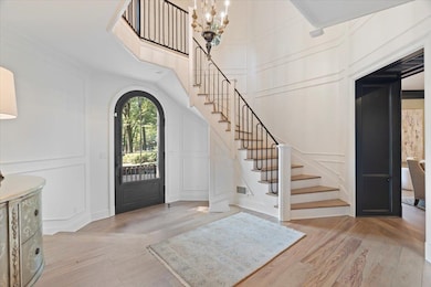 425 River Oaks Rd, Memphis, TN 38120 - photo 2