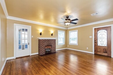 604 Sue St, Houston, TX 77009 - photo 5