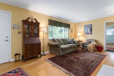 2595 Mount Holyoke Rd, Columbus, OH 43221 - photo 6