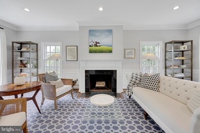 702 Kings Ct, Alexandria, VA 22302 - photo 3