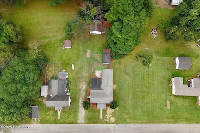 205 E Carolina St, Fremont, NC 27830 - photo 5