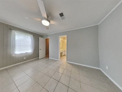 10648 Fussel Rd unit A, Conroe, TX 77385 - photo 6
