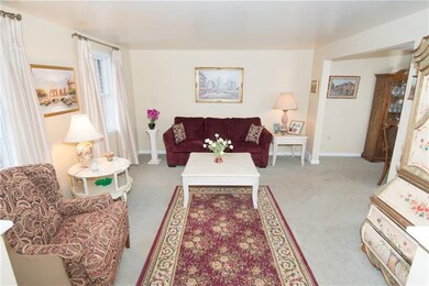507 Hutchinson Avenue Living Room