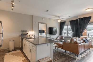 782_Riverfront_Pkwy_#316_14
