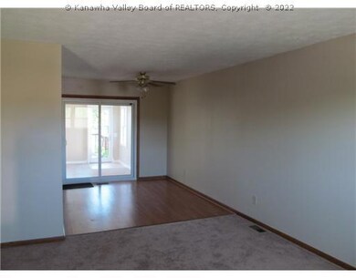 104 Timberlake Cir, Scott Depot, WV 25560 - photo 3