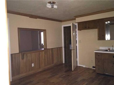 2717 S Madison Ave, Anderson, IN 46016 - photo 7