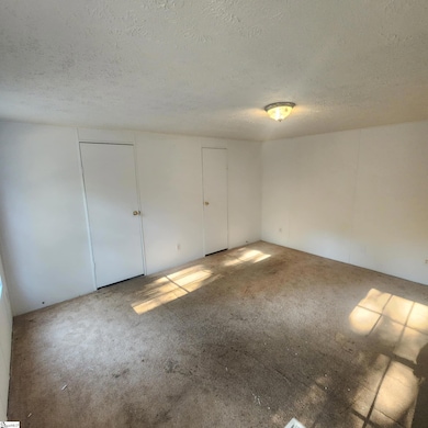 358 Goldsmith Rd, Simpsonville, SC 29681 - photo 4