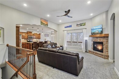 1209 Holland Square, Warrensburg, MO 64093 - photo 4