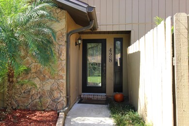 428 Holiday Hill Cir E, Jacksonville, FL 32216 - photo 3