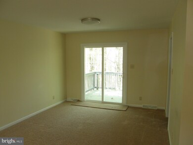 45628 Baringer Dr, California, MD 20619 - photo 6