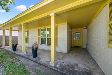 5604 Los Angeles St, Houston, TX 77026 - photo 3