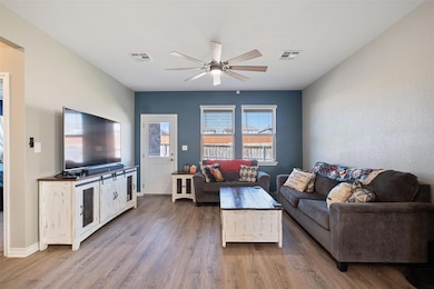 213 Papaya Dr, Buda, TX 78610 - photo 3