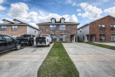 10610 Pine Landing Dr unit B, Houston, TX 77088 - photo 3