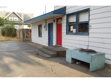 1303 NW Carden Ave, Pendleton, OR 97801 - photo 7