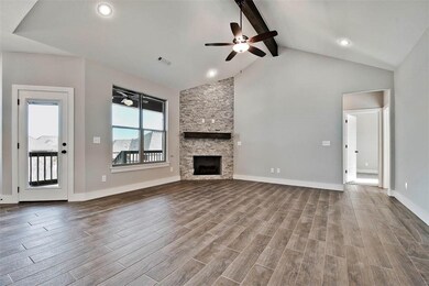 1420 Colonel McNeil Dr, Prairie Grove, AR 72753 - photo 2