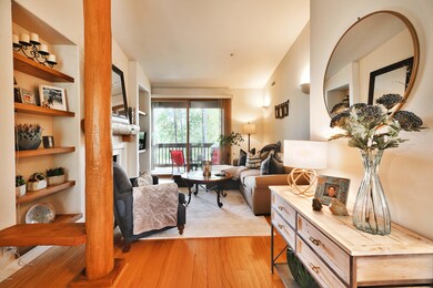 1600 Pinebrook Blvd Unit APT-print-005-0