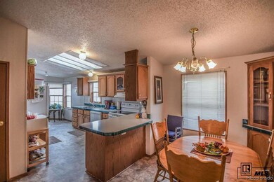 933 Rose St, Craig, CO 81625 - photo 4