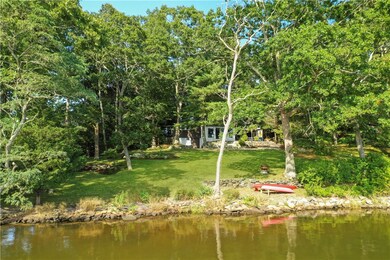 960 Gilbert Stuart Rd, Saunderstown, RI 02874 - photo 4