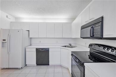 Large eat-in kitchen