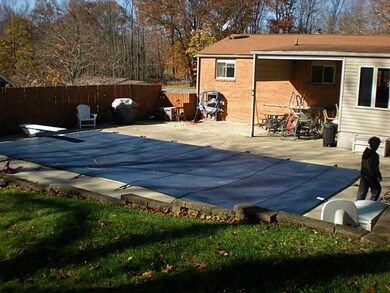 Swimming Pool/Hot Tub/Sauna.