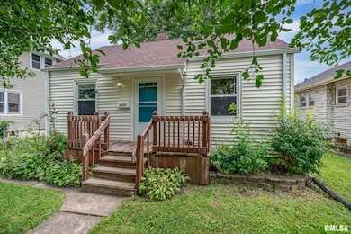 2029 44th St, Rock Island, IL 61201 - photo 2