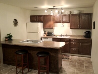 815 Duke Dr, Grand Forks, ND 58201 - photo 2