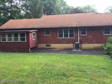 179 Buffalo Ln, Saylorsburg, PA 18353 - photo 2